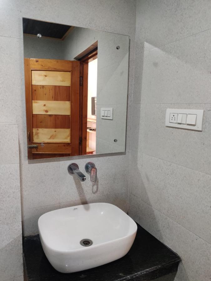 Hadimba Way Manali - Top Rated And Most Awarded Property In Manali !! Balcony Rooms Eksteriør billede